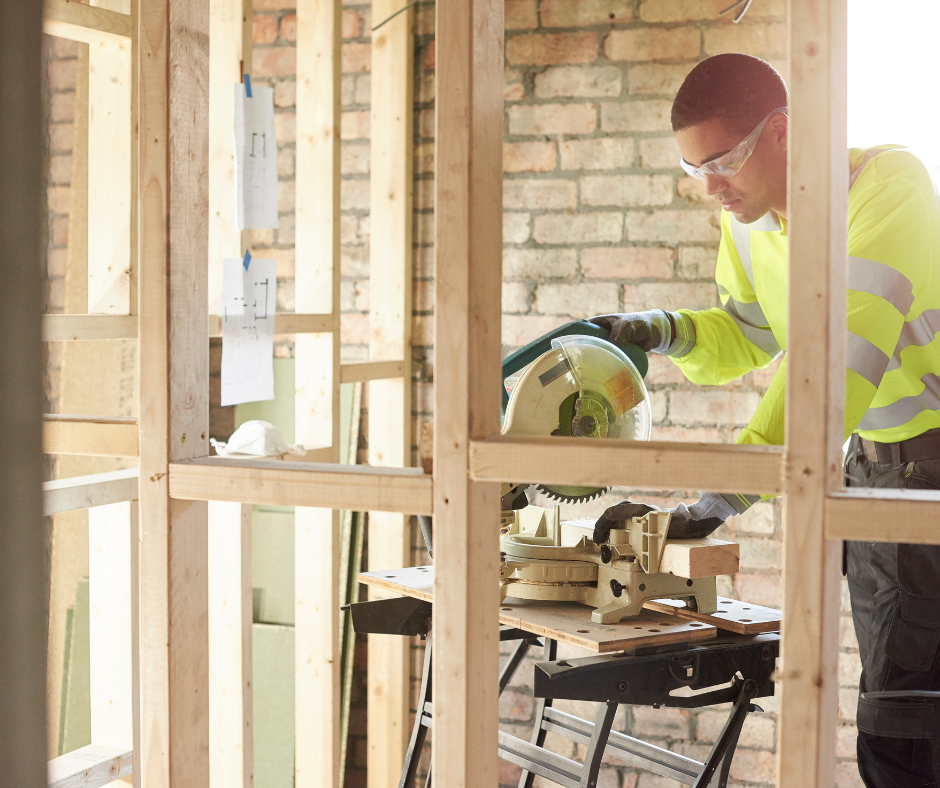 نجار في راس الخيمة